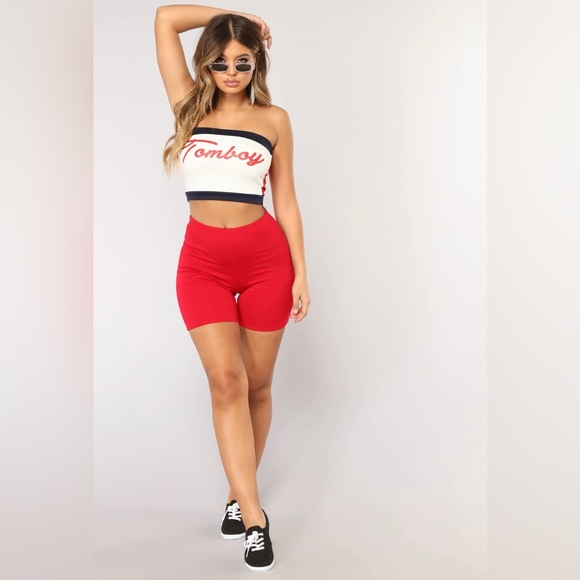 FASHION NOVA Mini Biker Shorts - Picture 4 of 6